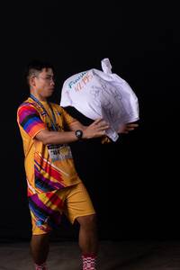 BIB: 421954, 104
                            <button type="button" onclick="openModal(8880943)" class="btn btn-primary btn-sm float-right btn-popup" data-toggle="modal" data-target=".modal-high-quality">
                        <i class="fas fa-shopping-cart"></i> Add to Cart
                    </button>
                                            <button type="button" onclick="isThisMe(8880943, true)" class="btn btn-success btn-sm float-right btn-popup btn-isme hidden" data-toggle="tooltip" data-placement="bottom" title="นี่คือรูปของคุณใช่ไหม คลิกที่นี่เพื่อเอาเข้าอัลบั้ม">
                        <i class="fas fa-plus"></i> Add to album
                    </button>
                    <button type="button" onclick="isThisMe(8880943, false)" class="btn btn-warning btn-sm float-right btn-popup btn-isnotme hidden">
                        <i class="fas fa-ban"></i> Remove from album
                    </button>